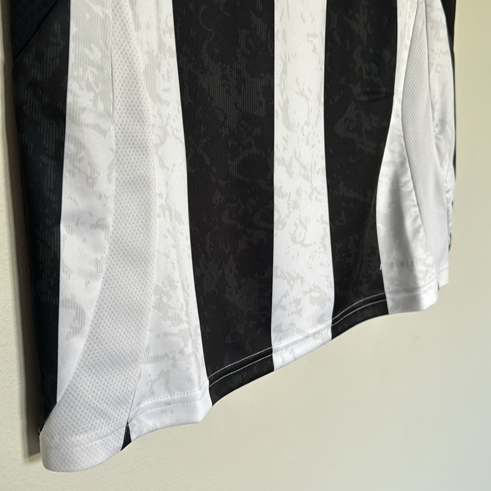 Juventus Adidas Womens Soccer Jersey NWT XS - Picture 6 of 10